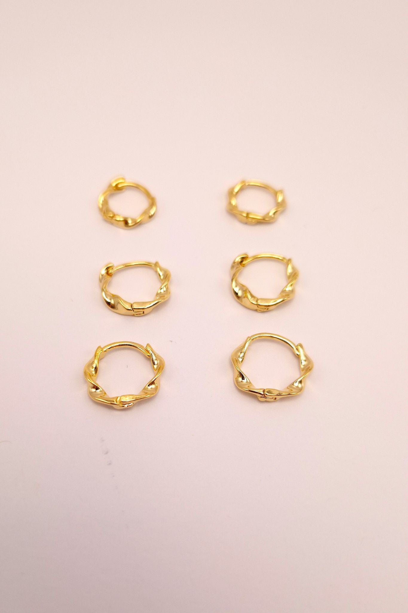 Brincos trio de argolas três furos Bia