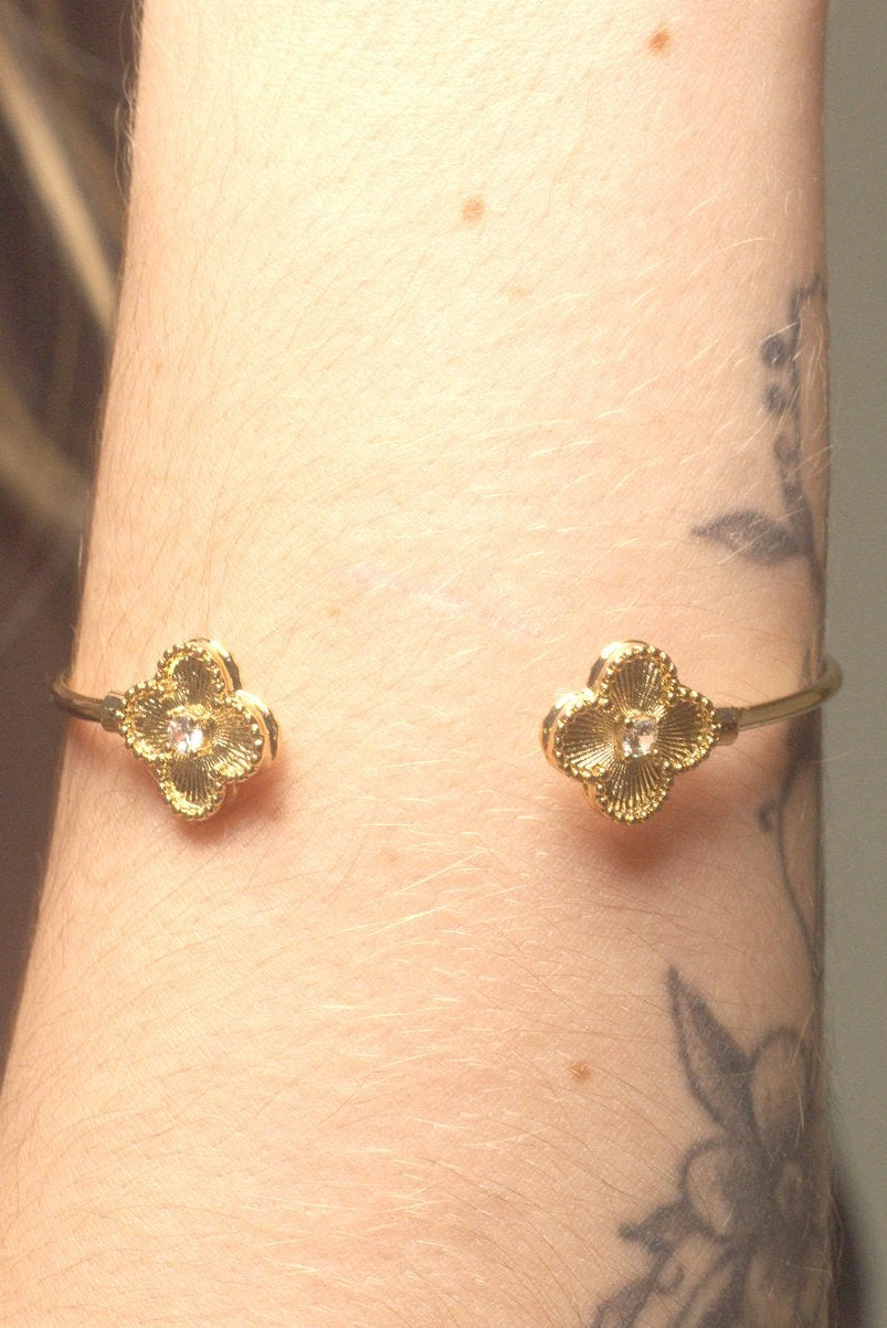 Bracelete Trevo Dourado