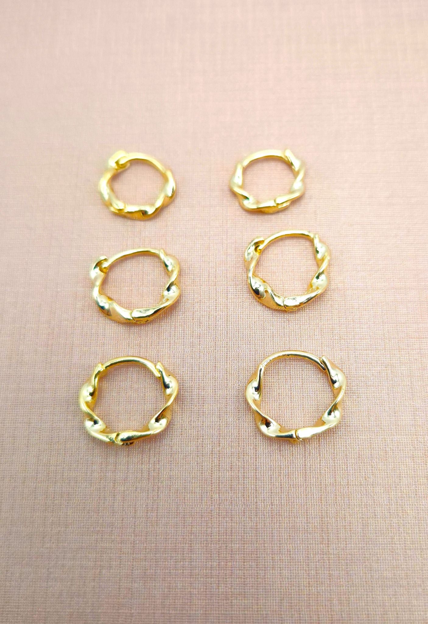 Brincos trio de argolas três furos Bia