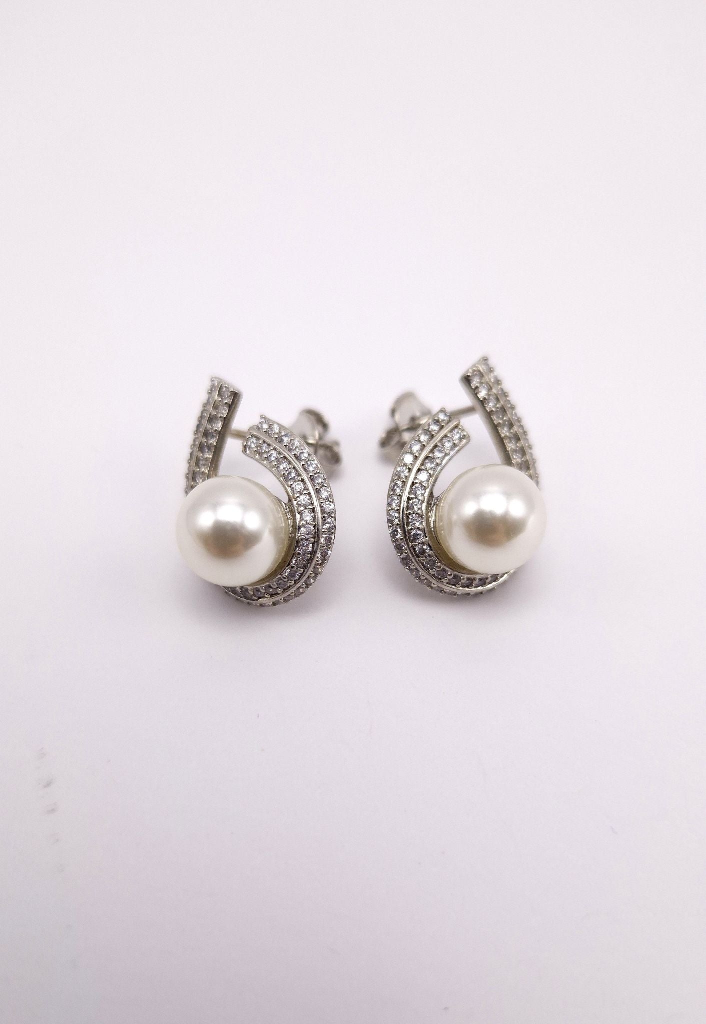 Brinco de Pérola e Zircônias Prata 925