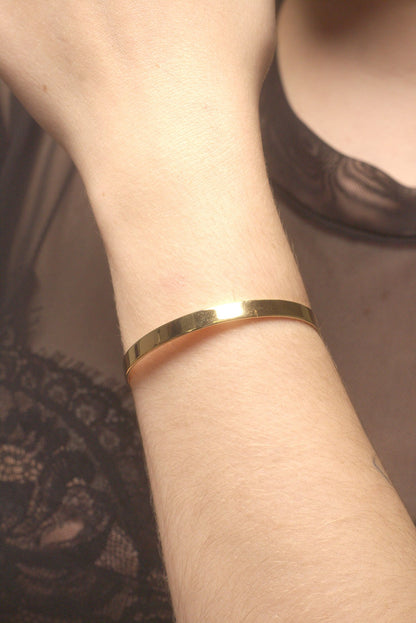 Bracelete Liso Folheado a Ouro 18K