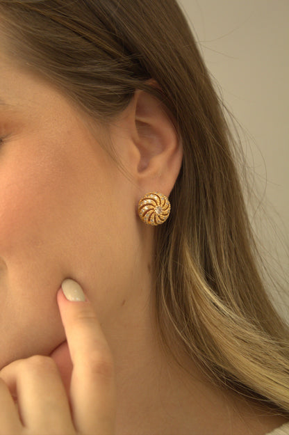 Brinco Botão Folheado a Ouro com Zircônias Nany