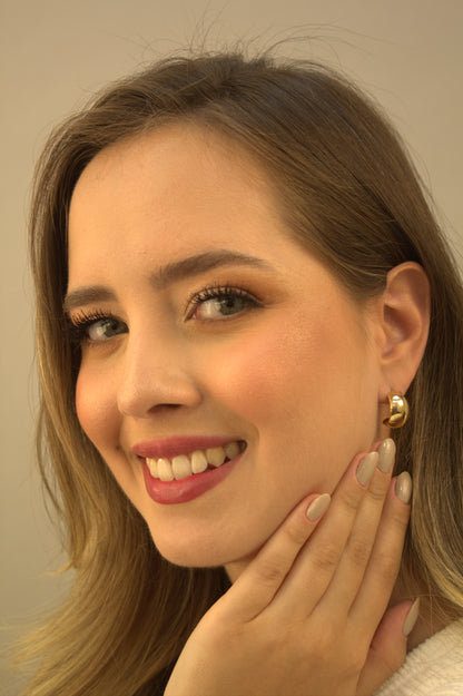 Brinco Meia Argola Cecilia